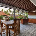 Shakti & Tara Villas